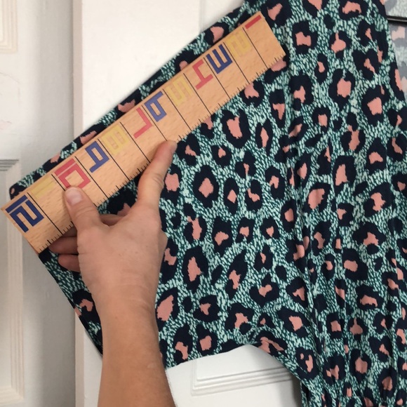 H&M awesome Animal Print Jumpsuit in Sz.8 Green/Pink/Navy - Picture 10 of 10